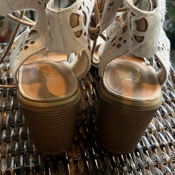 FARYL by Farylrobin White Calf Hair Leather Block Heel Lace Up‎ Sandal - Picture 8 of 9